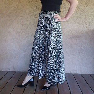 Jones New York Leopard Skirt Size M